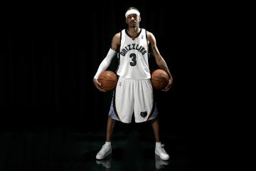 开云APP-巴斯克血脉踏平罗马废墟，努涅斯用忠诚写就的现代足球神话