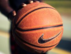 开云体育下载-双杯对照，从联合杯的规则鏖战到拉沃尔杯的偶像燃烧