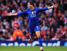 开云体育APP下载-围剿巨象，红牛二队鏖战梅赛德斯，阿隆索如何用一记心脏重启点燃赛场