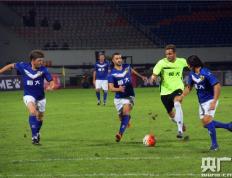 开云体育下载-足球全明星赛落幕，巴西队大胜欧洲明星冠军