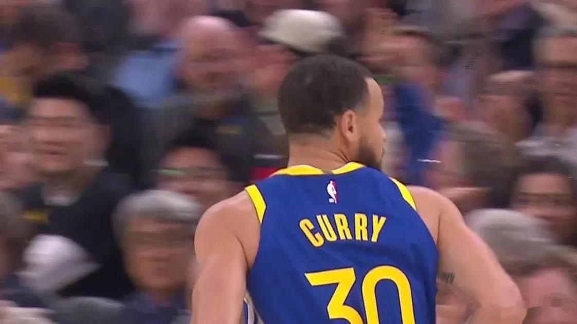 开云APP-勇士战胜尼克斯，保持连胜