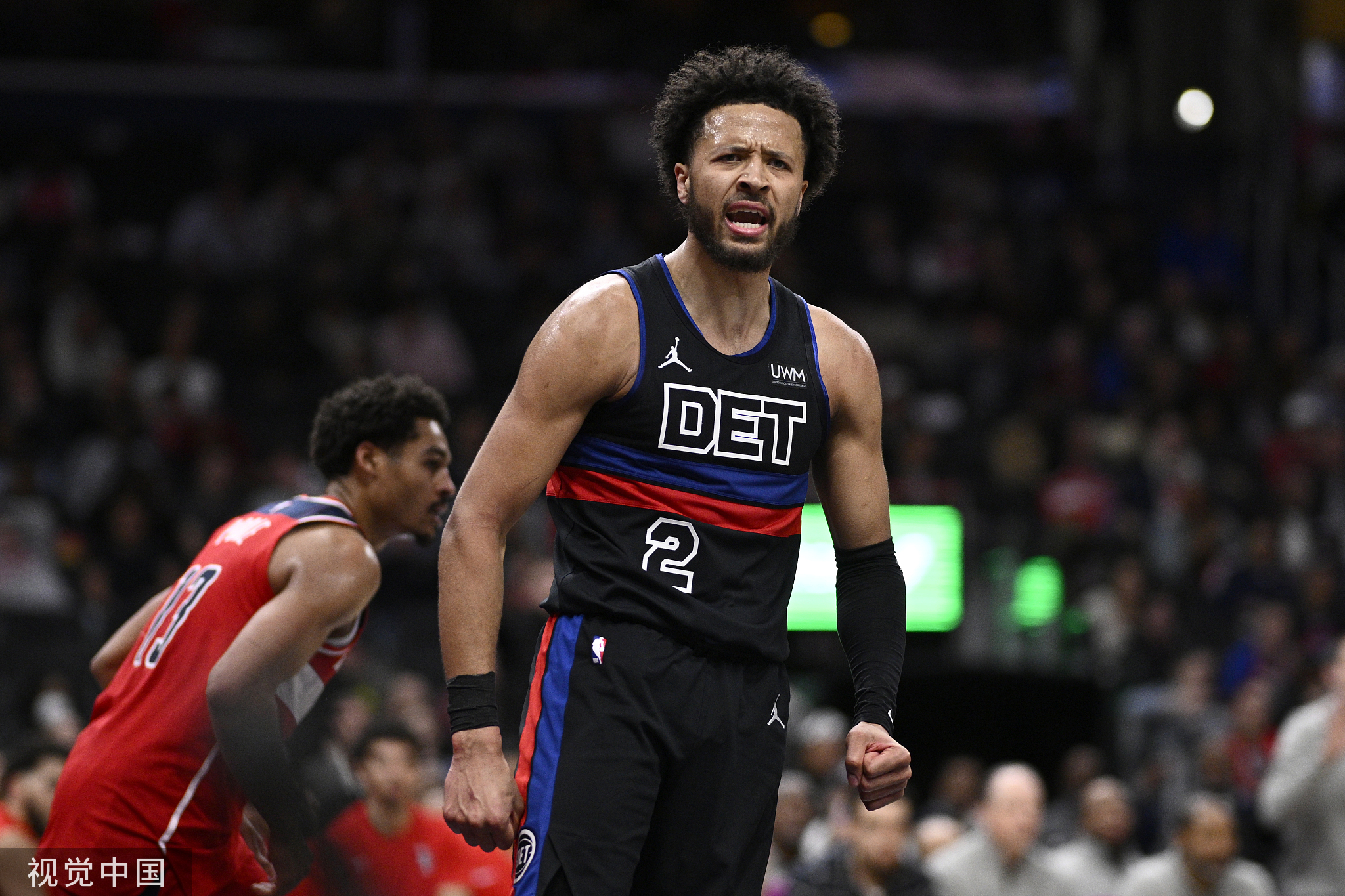 开云体育下载-爵士客场不敌火箭,遭遇连败下场赛季濒危