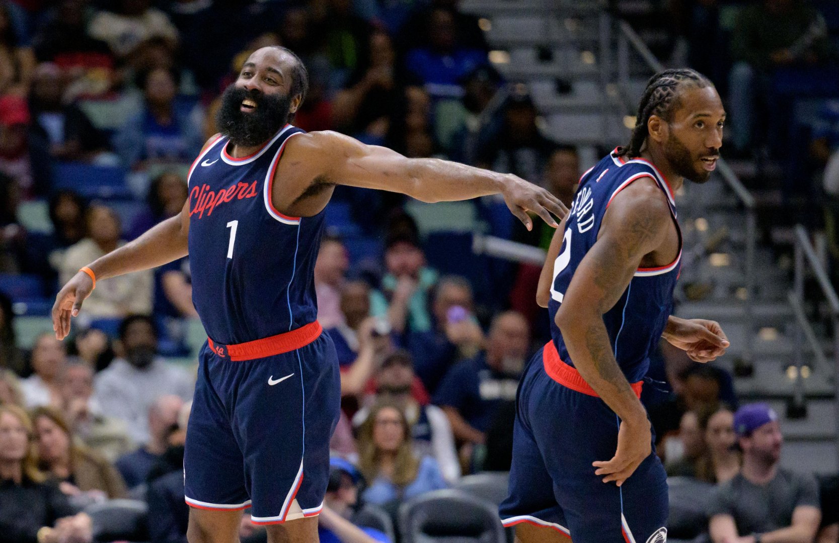 开云体育-快船完胜天津队,米切尔点燃赛场