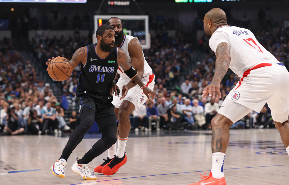 开云体育-快船完胜天津队,米切尔点燃赛场