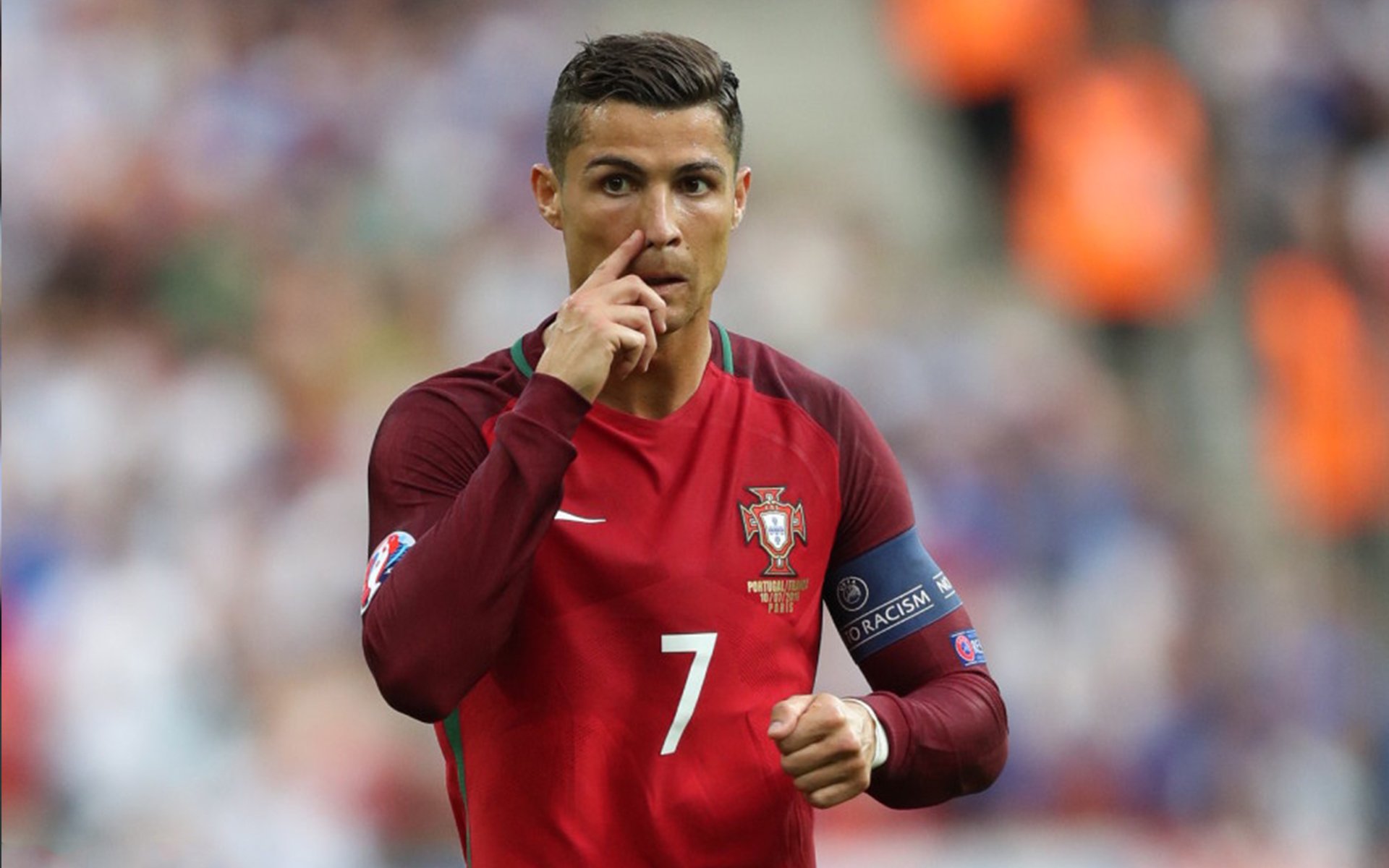 开云体育官方网站-一箭双雕，当莱万的绝杀镌刻下双重传奇